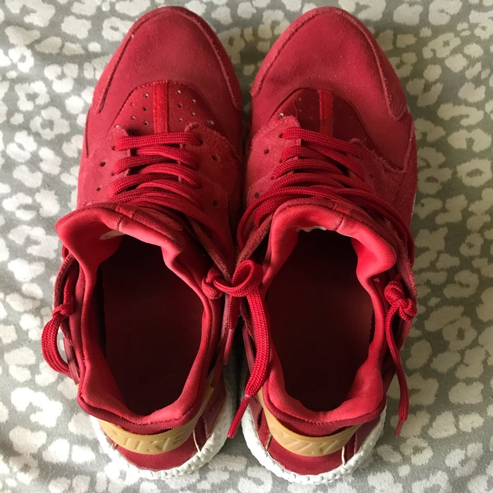 red/tan color huaraches size 11.5